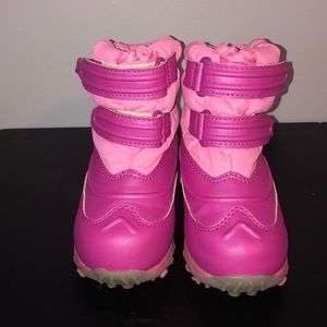 L..L. Bean toddler snow boots